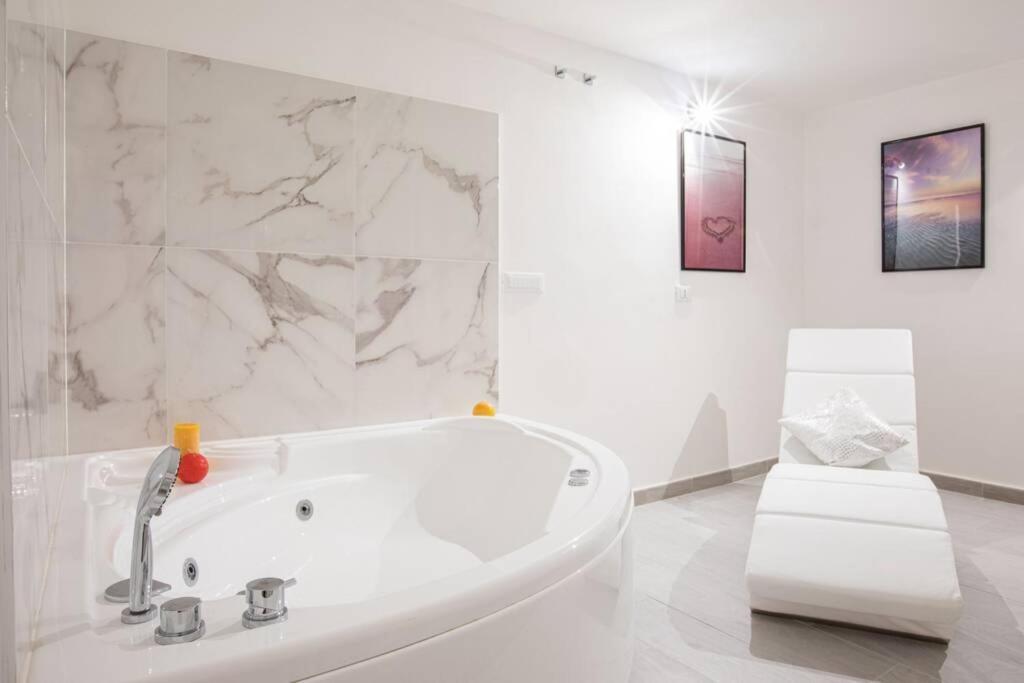 Unforgettable Split Level Jacuzzi Suite Navona - Top Collection Řím Exteriér fotografie